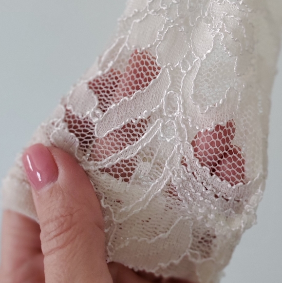 GORGEOUS Long Sleeve Backless Fitted Dress - Picture 6 of 7